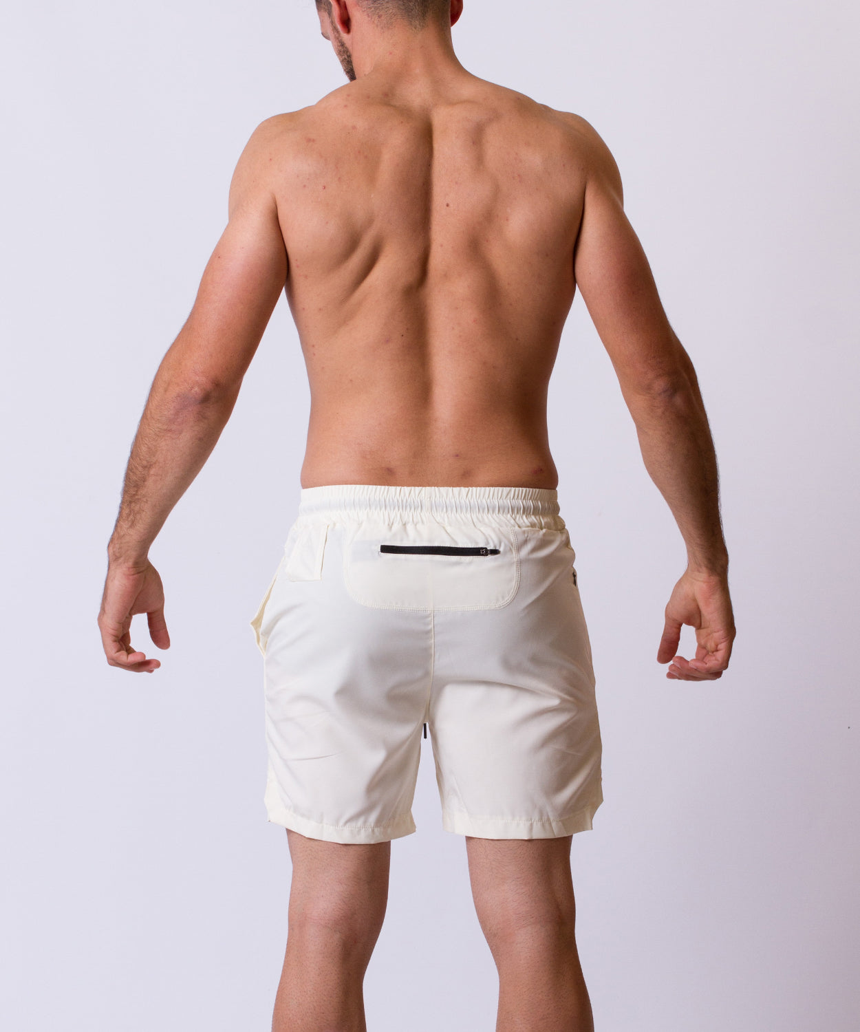 Pantalón Corto CLASS Cross Training - beige
