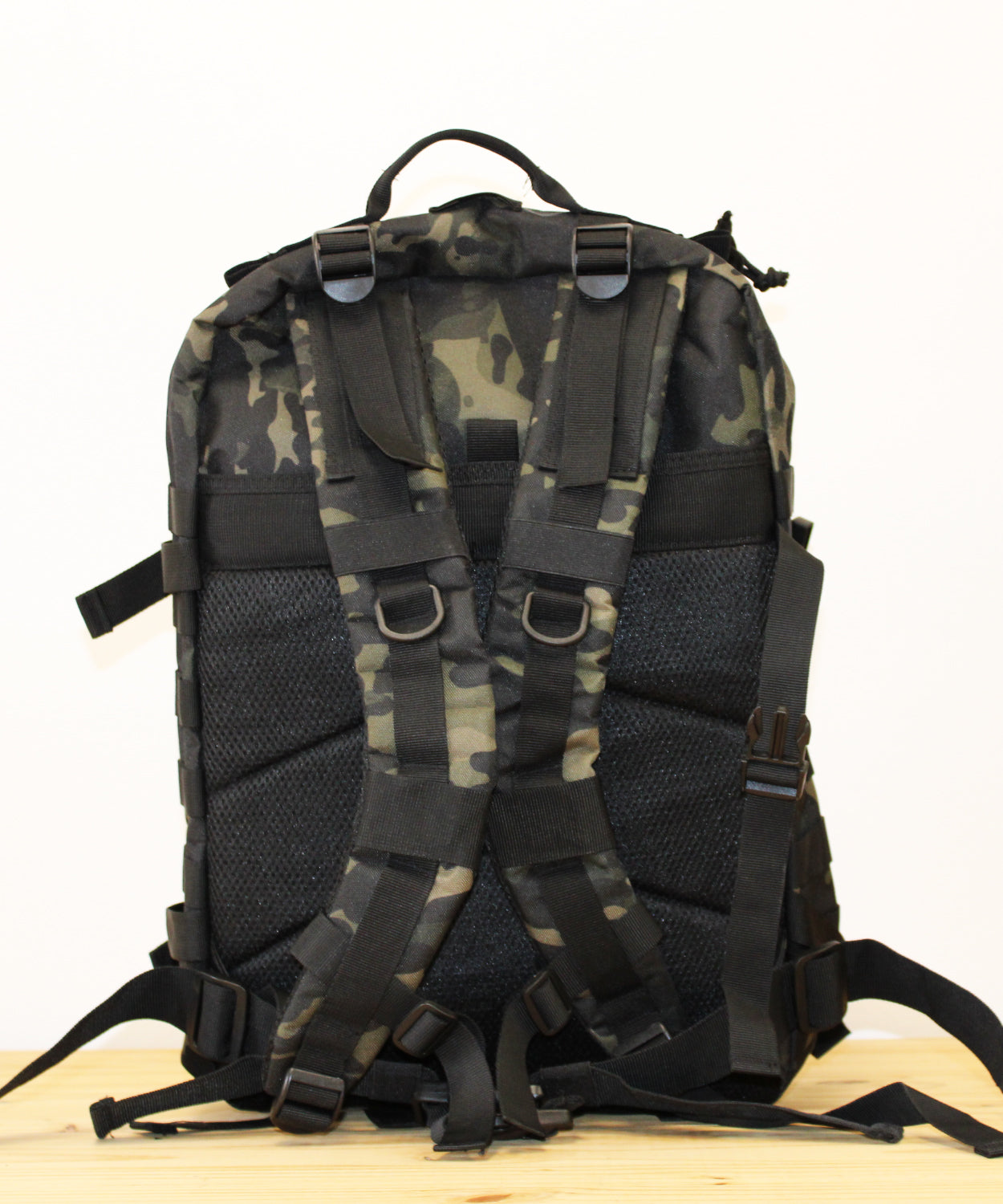 MOCHILA TÁCTICA MILITAR Camuflaje Negro 50L RX HEAVY: Resistencia y Versatilidad en Cross Training