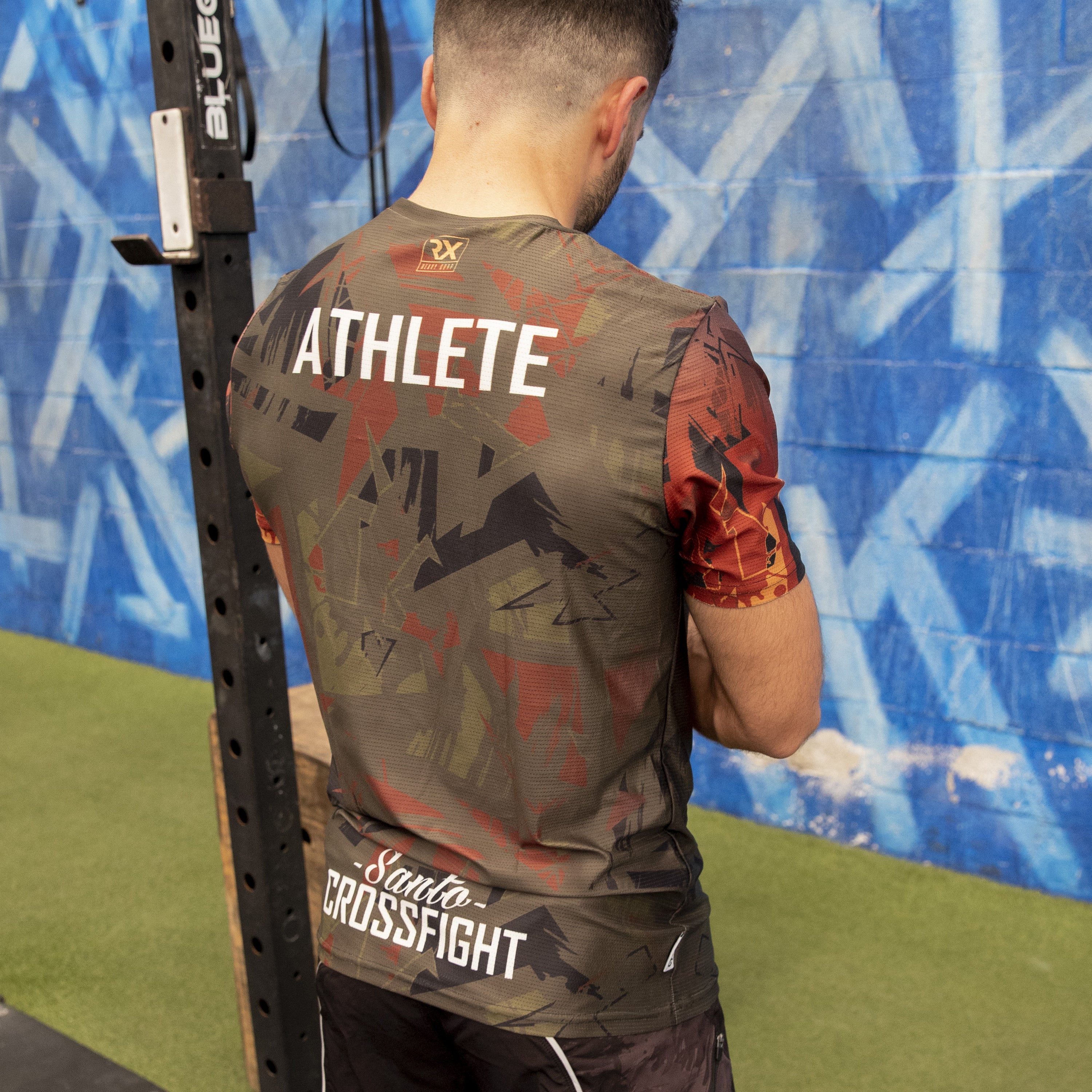 Camiseta Cross Training técnica SANTO CROSSFIGHT - Rx Heavy acabado militar