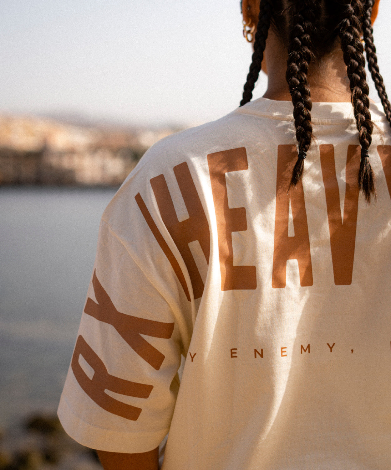 Crop top oversize - My enemy, myself - skatee blanco, negro, beige